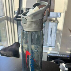 Capital One Café Flip-Straw Water Bottle – 24 oz – Gray Lid – BPA-Free